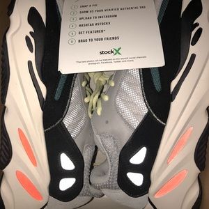 Yeezy boost 700